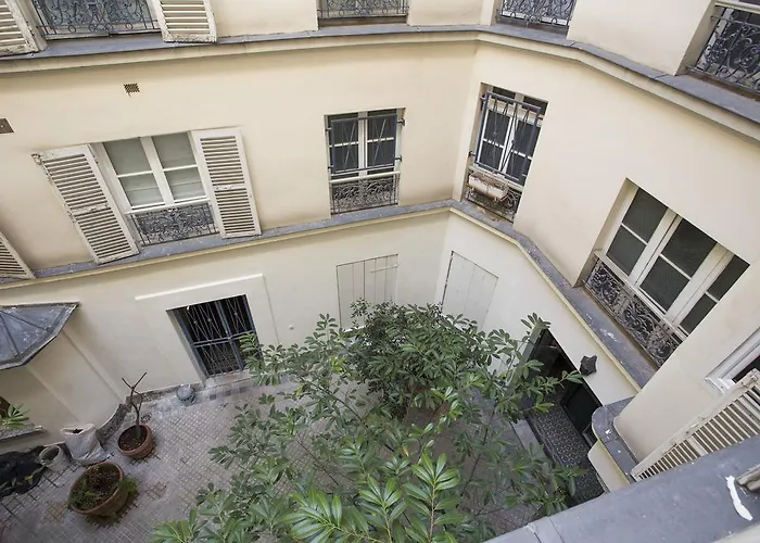Studio Beaune Paris
